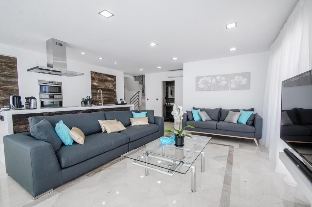 Gorgeous 170 Sq.M. Penthouse With Sea View Terraces Διαμέρισμα Benalmádena Εξωτερικό φωτογραφία